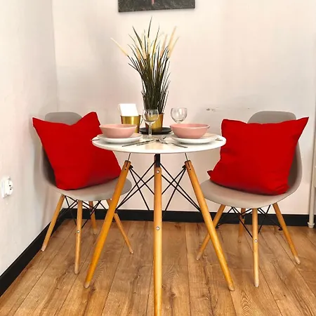 Apartment 1 In Center *